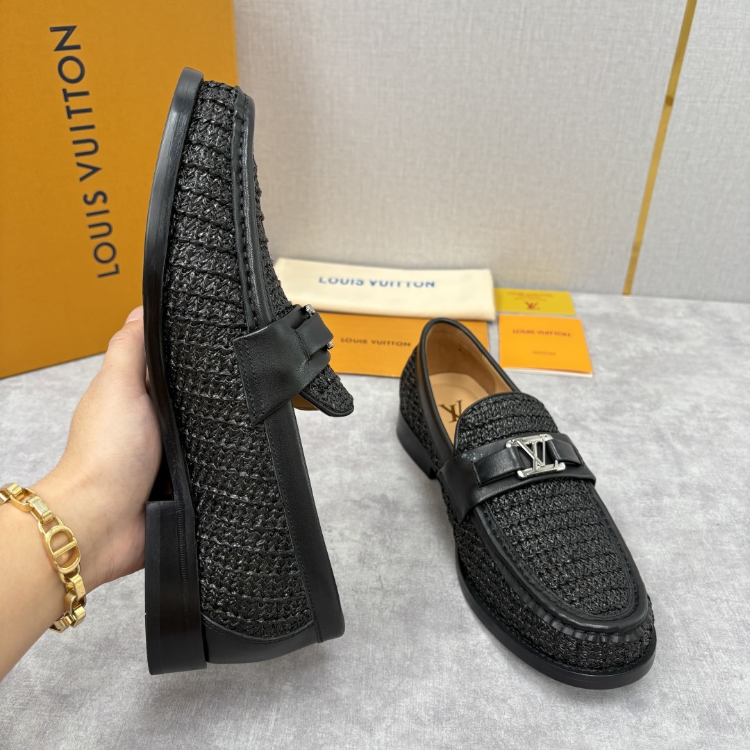 💋💍L家新品 LOUI* 乐福鞋皮鞋 官方 9,350 本款Major乐福鞋皮鞋 多样的材质与配色,是其