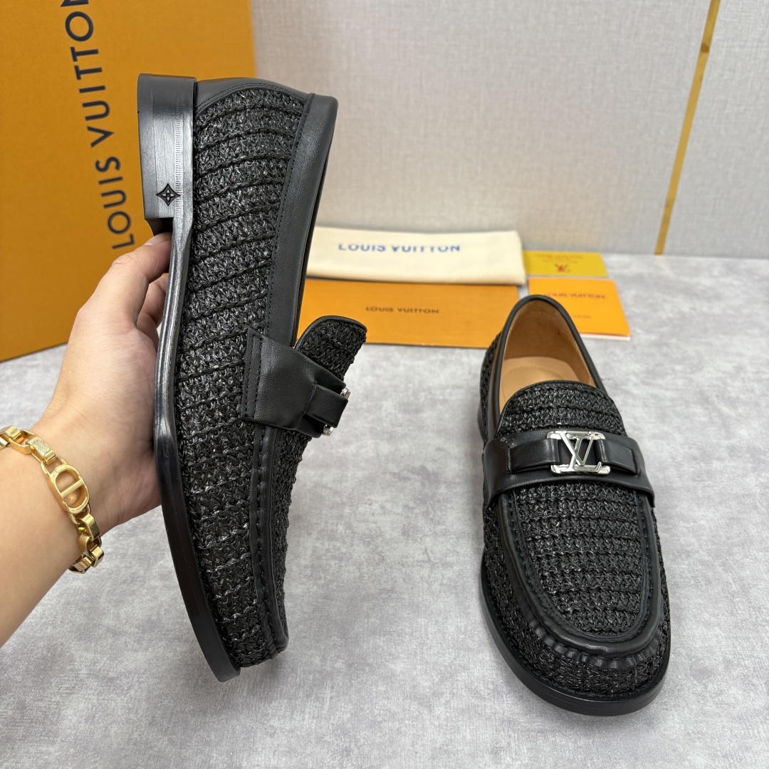 💋💍L家新品 LOUI* 乐福鞋皮鞋 官方 9,350 本款Major乐福鞋皮鞋 多样的材质与配色,是其