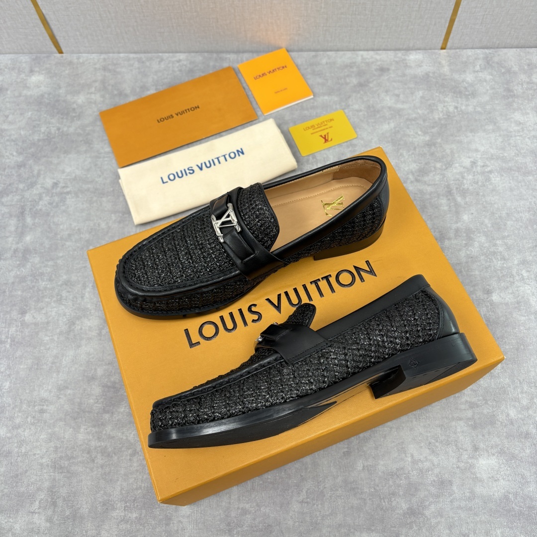 💋💍L家新品 LOUI* 乐福鞋皮鞋 官方 9,350 本款Major乐福鞋皮鞋 多样的材质与配色,是其