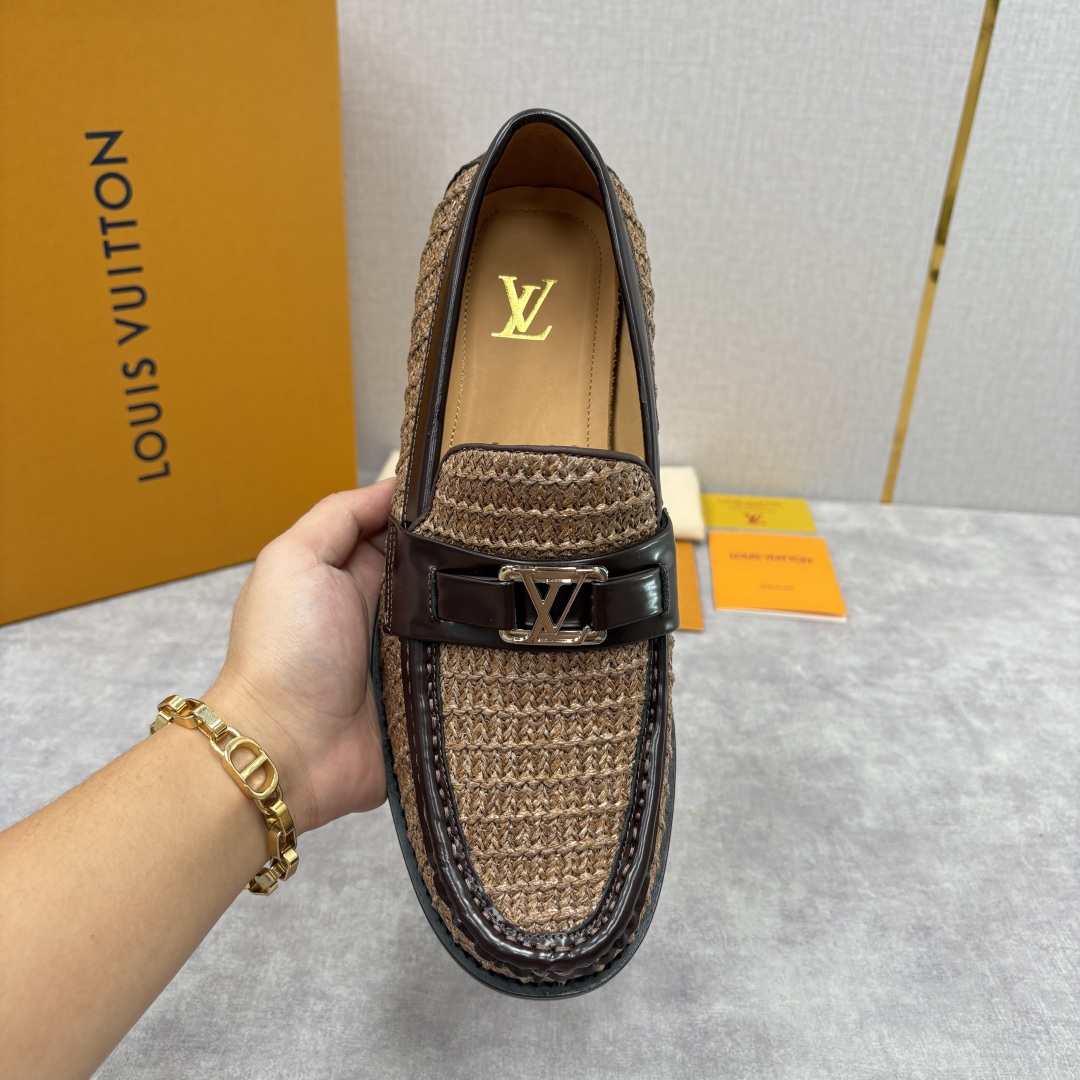 💋💍L家新品 LOUI* 乐福鞋皮鞋 官方 9,350 本款Major乐福鞋皮鞋 多样的材质与配色，是其
