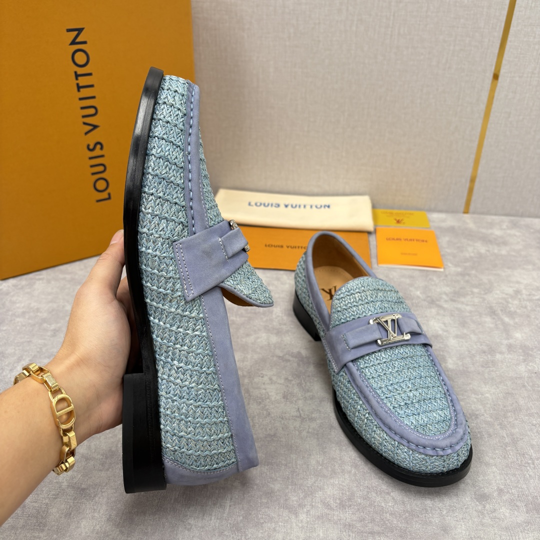 💋💍L家新品 LOUI* 乐福鞋皮鞋 官方 9,350 本款Major乐福鞋皮鞋 多样的材质与配色，是其