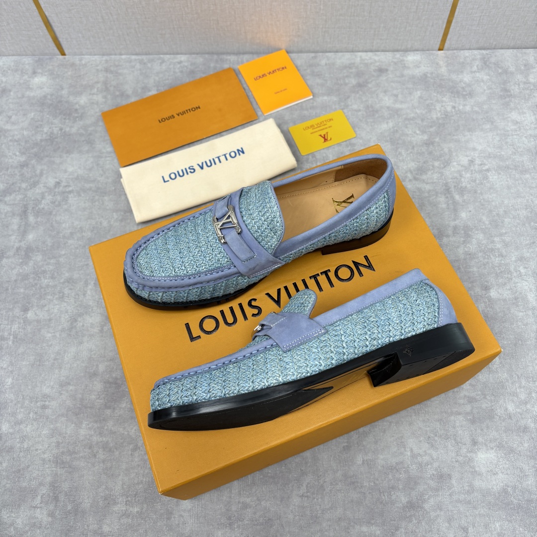 💋💍L家新品 LOUI* 乐福鞋皮鞋 官方 9,350 本款Major乐福鞋皮鞋 多样的材质与配色，是其