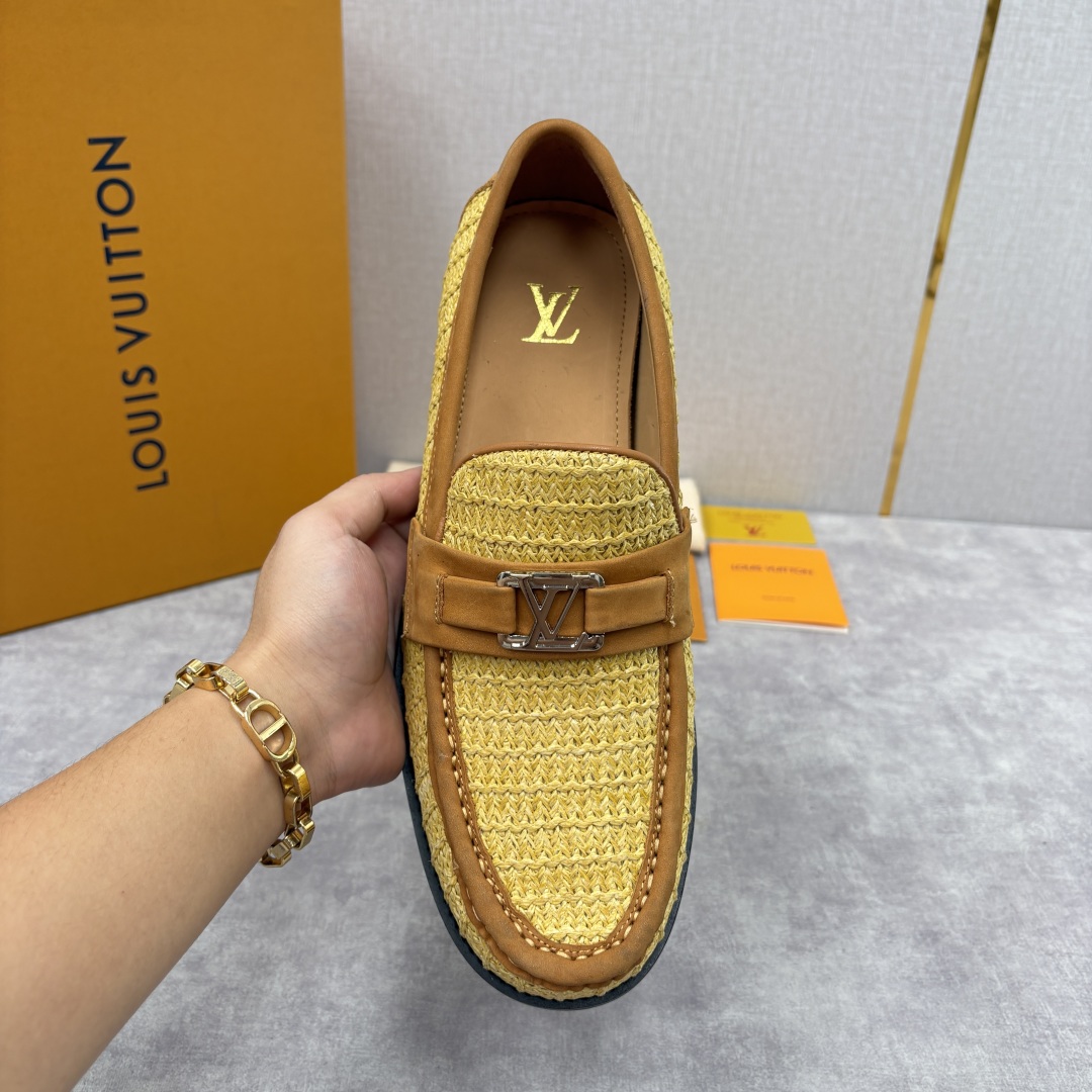 💋💍L家新品 LOUI* 乐福鞋皮鞋 官方 9,350 本款Major乐福鞋皮鞋 多样的材质与配色，是其