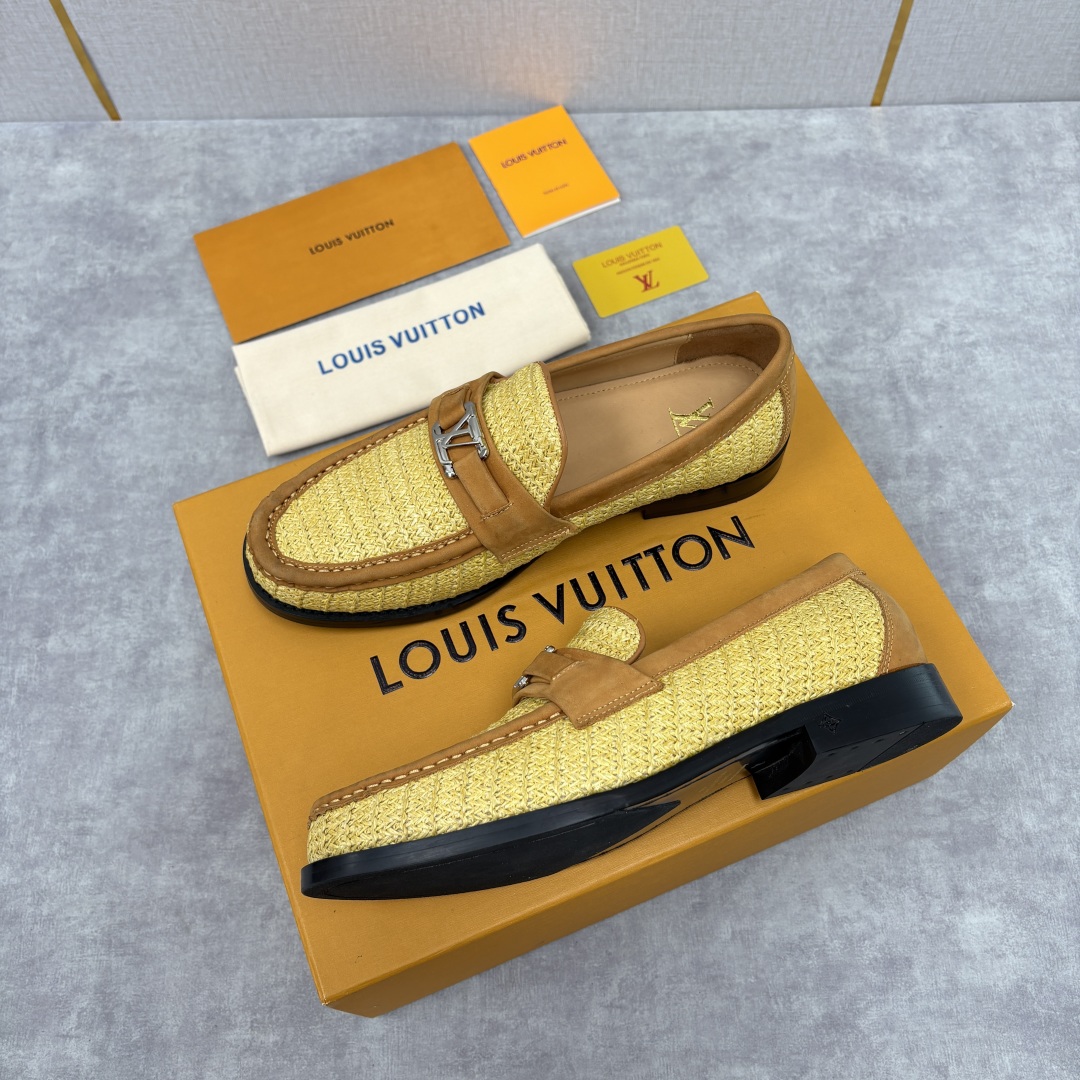 💋💍L家新品 LOUI* 乐福鞋皮鞋 官方 9,350 本款Major乐福鞋皮鞋 多样的材质与配色，是其
