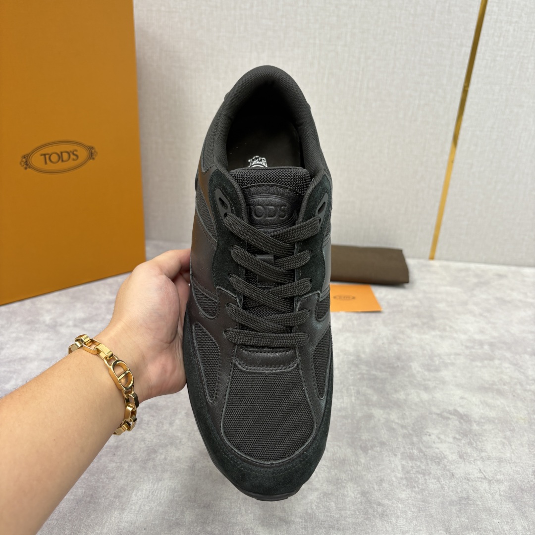 💋💍TOD*S 托德-斯 男士新品休闲运动鞋 官方 7,900 多种材质拼接撞色设计 本款运动休闲鞋糅合