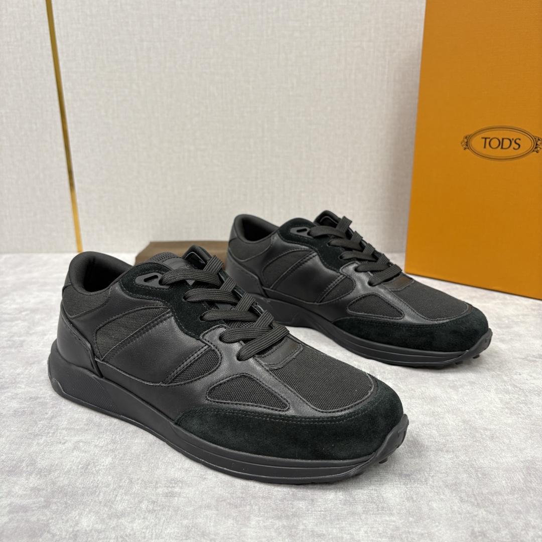 💋💍TOD*S 托德-斯 男士新品休闲运动鞋 官方 7,900 多种材质拼接撞色设计 本款运动休闲鞋糅合