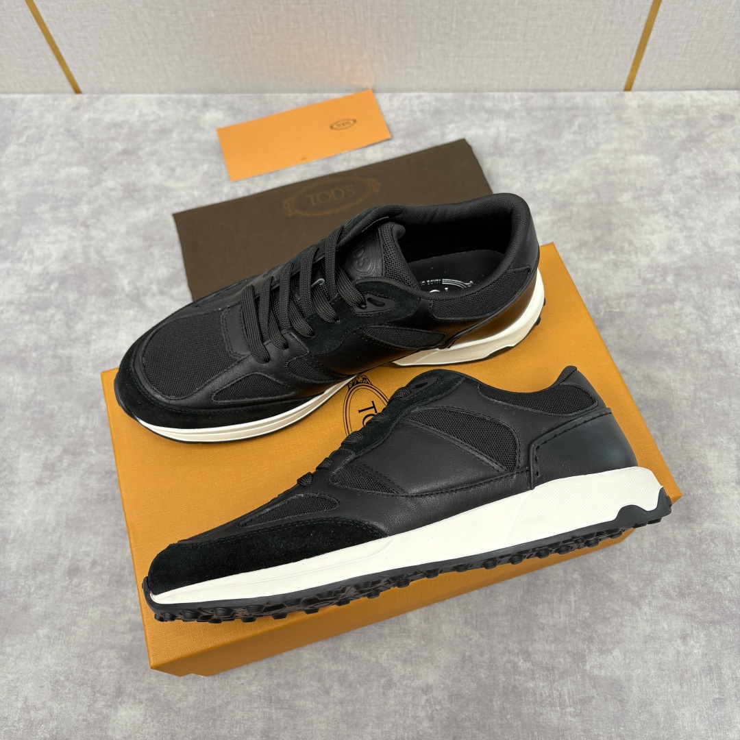 💋💍TOD*S 托德-斯 男士新品休闲运动鞋 官方 7,900 多种材质拼接撞色设计 本款运动休闲鞋糅合