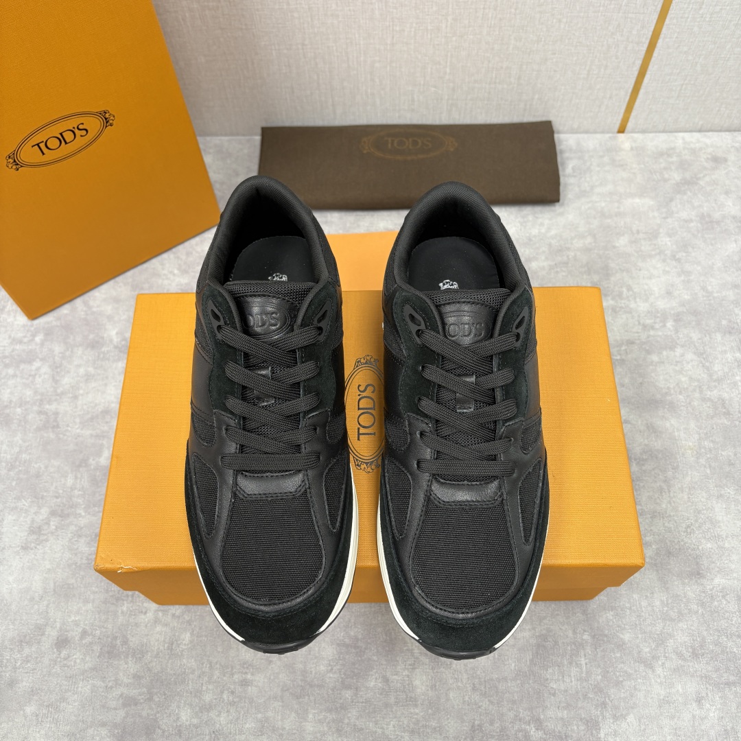 💋💍TOD*S 托德-斯 男士新品休闲运动鞋 官方 7,900 多种材质拼接撞色设计 本款运动休闲鞋糅合