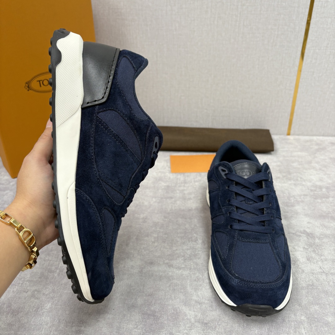💋💍TOD*S 托德-斯 男士新品休闲运动鞋 官方 7,900 多种材质拼接撞色设计 本款运动休闲鞋糅合