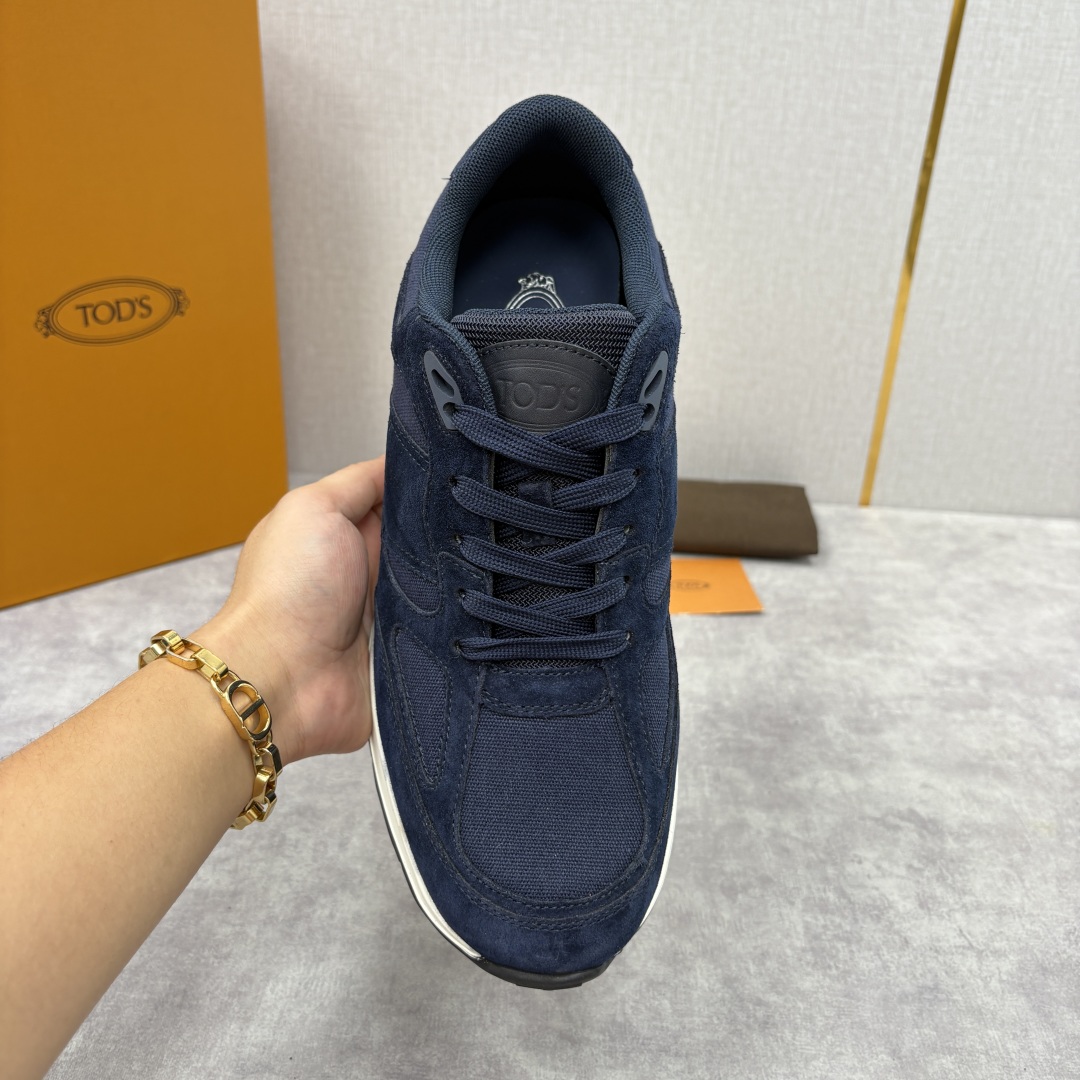 💋💍TOD*S 托德-斯 男士新品休闲运动鞋 官方 7,900 多种材质拼接撞色设计 本款运动休闲鞋糅合