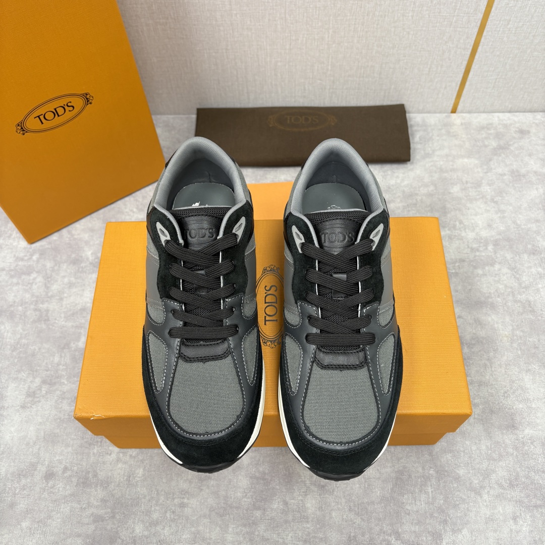 💋💍TOD*S 托德-斯 男士新品休闲运动鞋 官方 7,900 多种材质拼接撞色设计 本款运动休闲鞋糅合