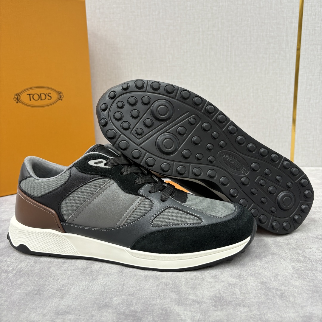 💋💍TOD*S 托德-斯 男士新品休闲运动鞋 官方 7,900 多种材质拼接撞色设计 本款运动休闲鞋糅合