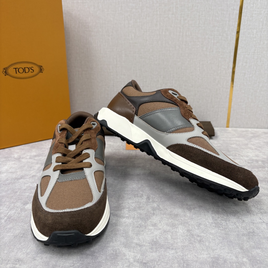 💋💍TOD*S 托德-斯 男士新品休闲运动鞋 官方 7,900 多种材质拼接撞色设计 本款运动休闲鞋糅合