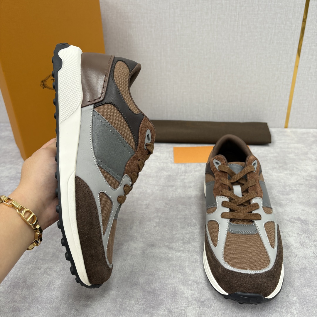 💋💍TOD*S 托德-斯 男士新品休闲运动鞋 官方 7,900 多种材质拼接撞色设计 本款运动休闲鞋糅合