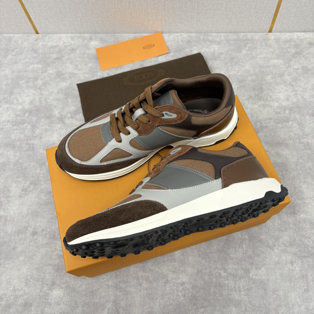 💋💍TOD*S 托德-斯 男士新品休闲运动鞋 官方 7,900 多种材质拼接撞色设计 本款运动休闲鞋糅合