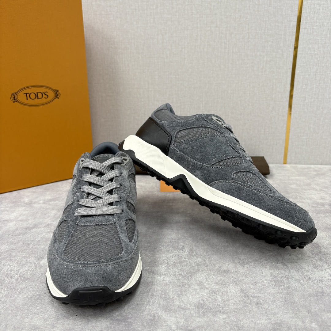 💋💍TOD*S 托德-斯 男士新品休闲运动鞋 官方 7,900 多种材质拼接撞色设计 本款运动休闲鞋糅合