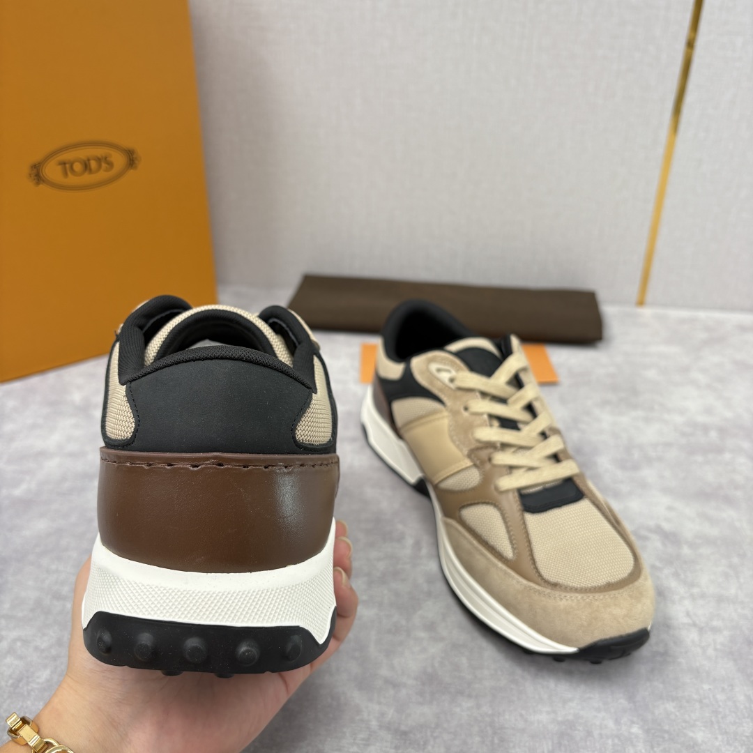 💋💍TOD*S 托德-斯 男士新品休闲运动鞋 官方 7,900 多种材质拼接撞色设计 本款运动休闲鞋糅合