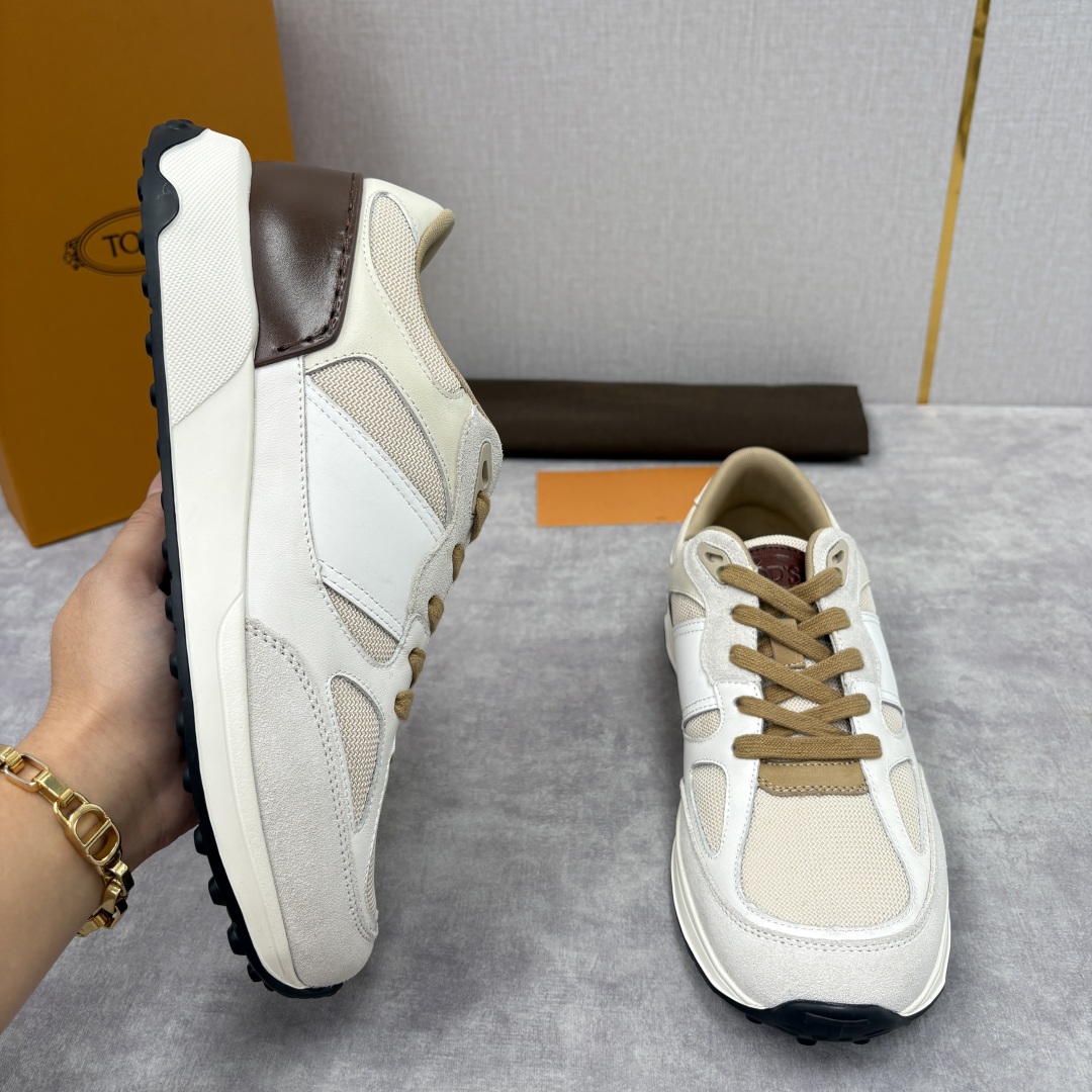 💋💍TOD*S 托德-斯 男士新品休闲运动鞋 官方 7,900 多种材质拼接撞色设计 本款运动休闲鞋糅合