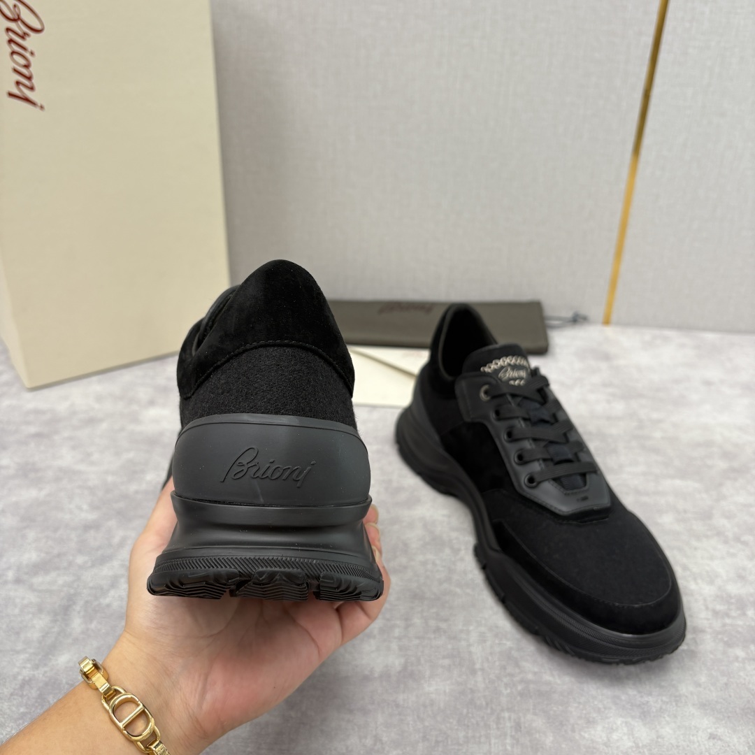 💋💍 Brion* (布里-奥尼) 男士新款休闲运动鞋跑鞋 意式奢华与运动风尚的优雅融合 该品牌于194