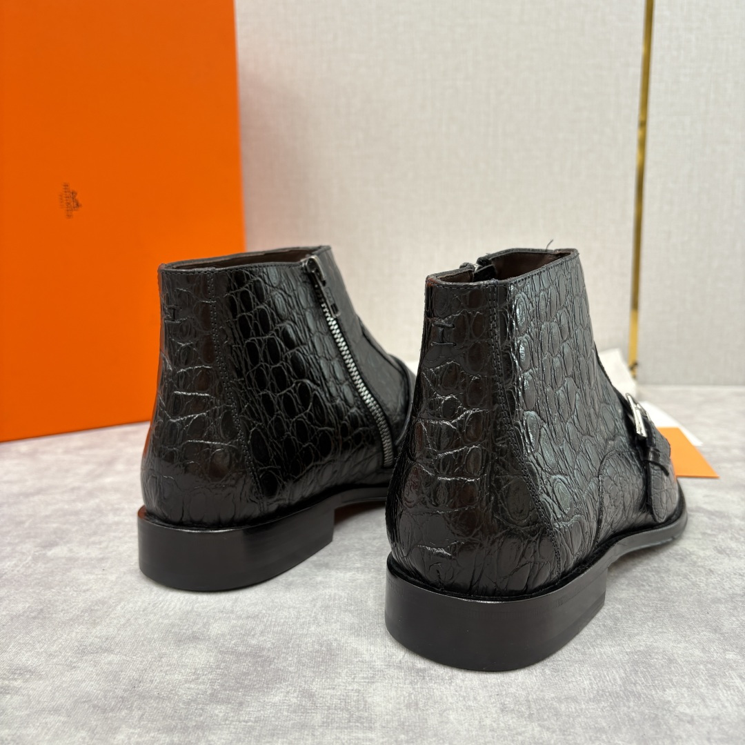 💋💍H家新品 爱马-仕 Hermè*s 鳄鱼纹男士短靴皮靴 奢华匠艺与绅士格调的巅峰融合 精选进口鳄鱼纹