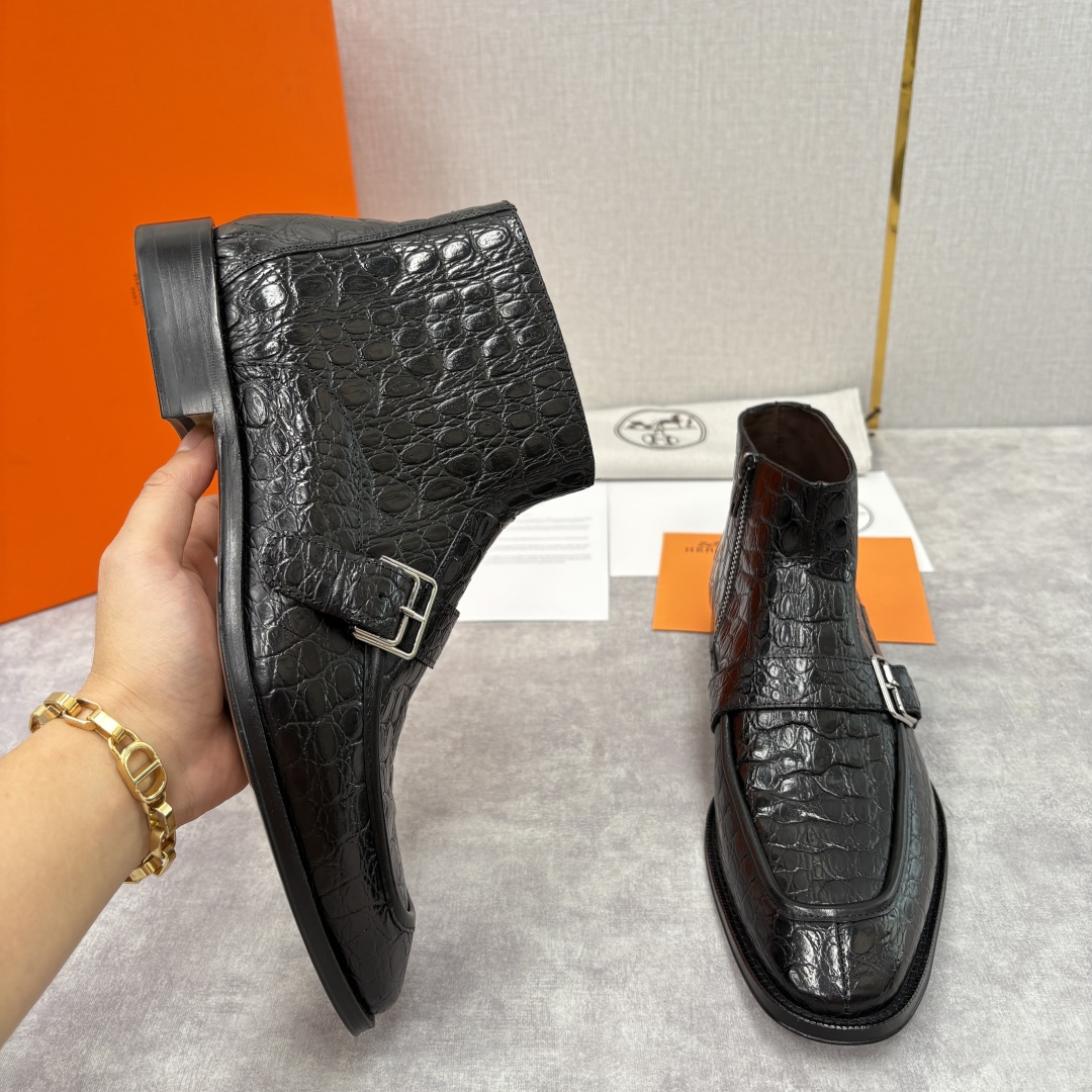 💋💍H家新品 爱马-仕 Hermè*s 鳄鱼纹男士短靴皮靴 奢华匠艺与绅士格调的巅峰融合 精选进口鳄鱼纹