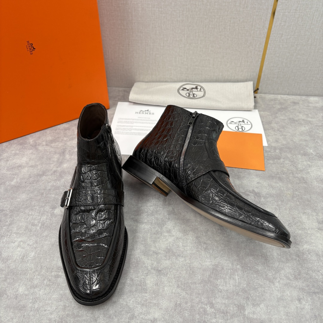 💋💍H家新品 爱马-仕 Hermè*s 鳄鱼纹男士短靴皮靴 奢华匠艺与绅士格调的巅峰融合 精选进口鳄鱼纹