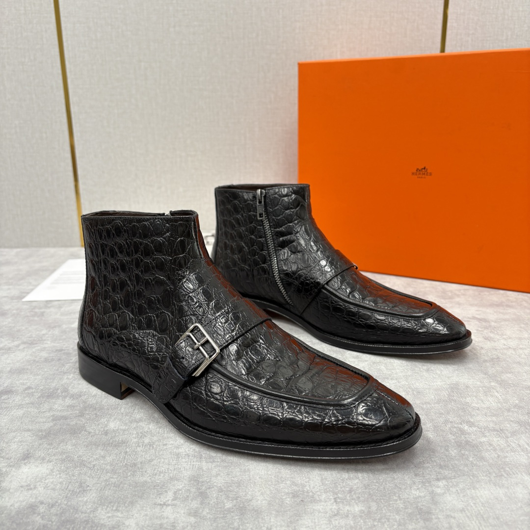 💋💍H家新品 爱马-仕 Hermè*s 鳄鱼纹男士短靴皮靴 奢华匠艺与绅士格调的巅峰融合 精选进口鳄鱼纹