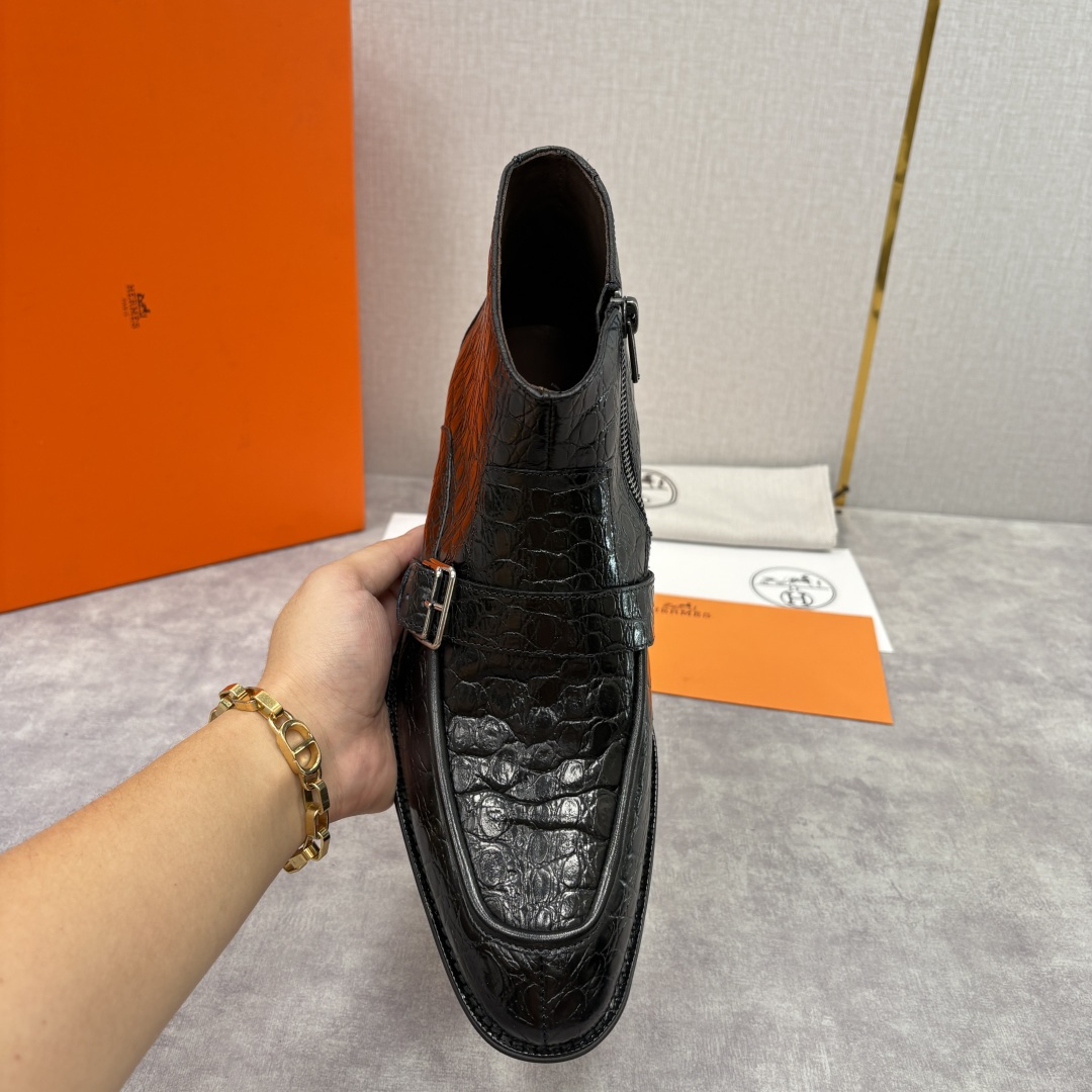 💋💍H家新品 爱马-仕 Hermè*s 鳄鱼纹男士短靴皮靴 奢华匠艺与绅士格调的巅峰融合 精选进口鳄鱼纹