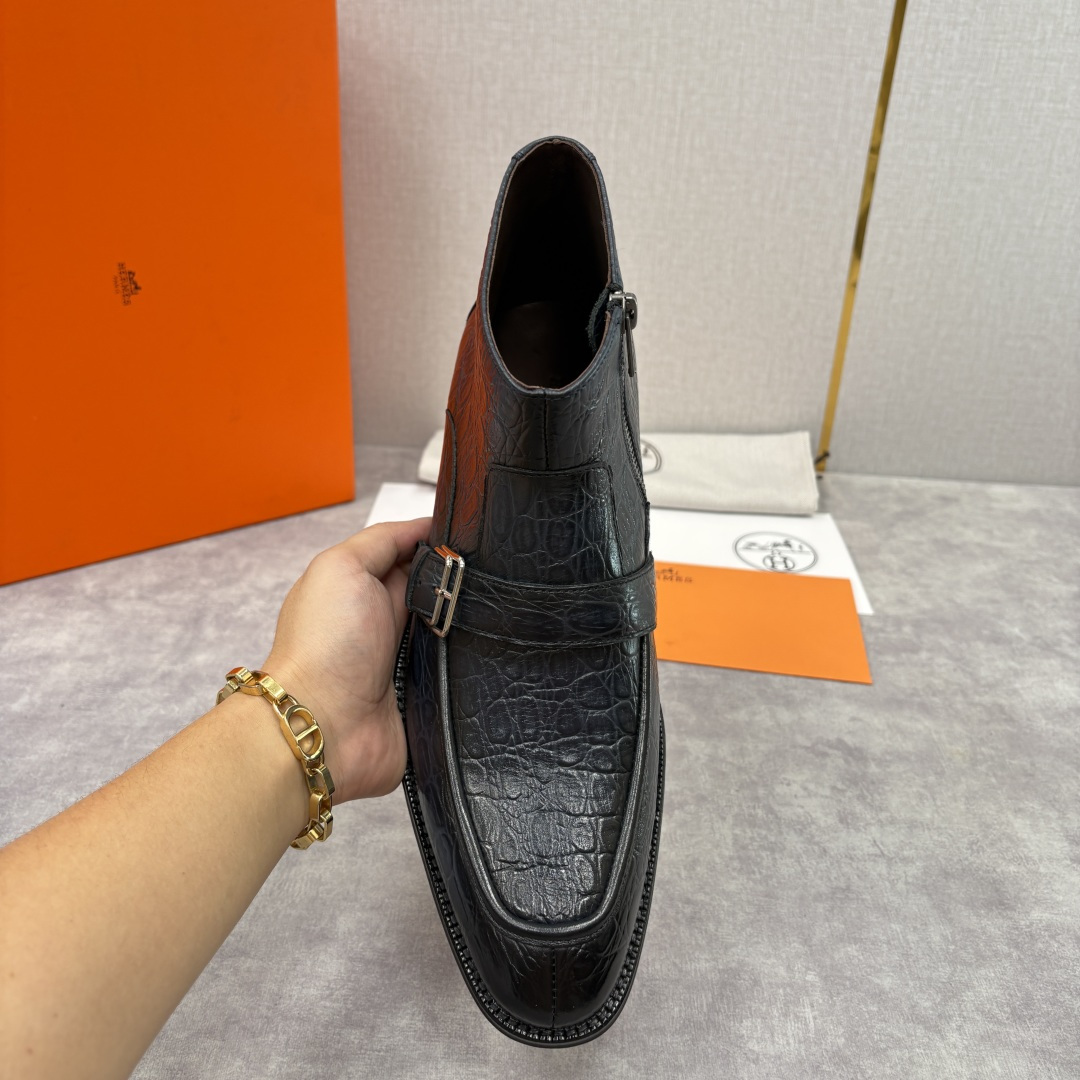 💋💍H家新品 爱马-仕 Hermè*s 鳄鱼纹男士短靴皮靴 奢华匠艺与绅士格调的巅峰融合 精选进口鳄鱼纹