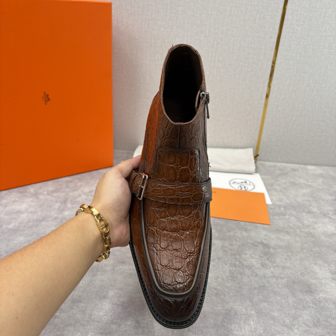 💋💍H家新品 爱马-仕 Hermè*s 鳄鱼纹男士短靴皮靴 奢华匠艺与绅士格调的巅峰融合 精选进口鳄鱼纹