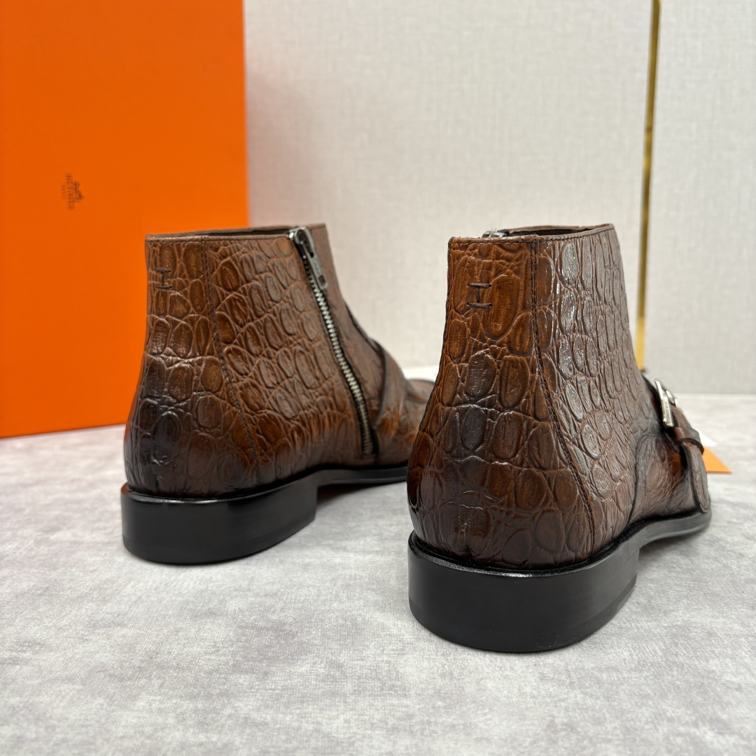 💋💍H家新品 爱马-仕 Hermè*s 鳄鱼纹男士短靴皮靴 奢华匠艺与绅士格调的巅峰融合 精选进口鳄鱼纹