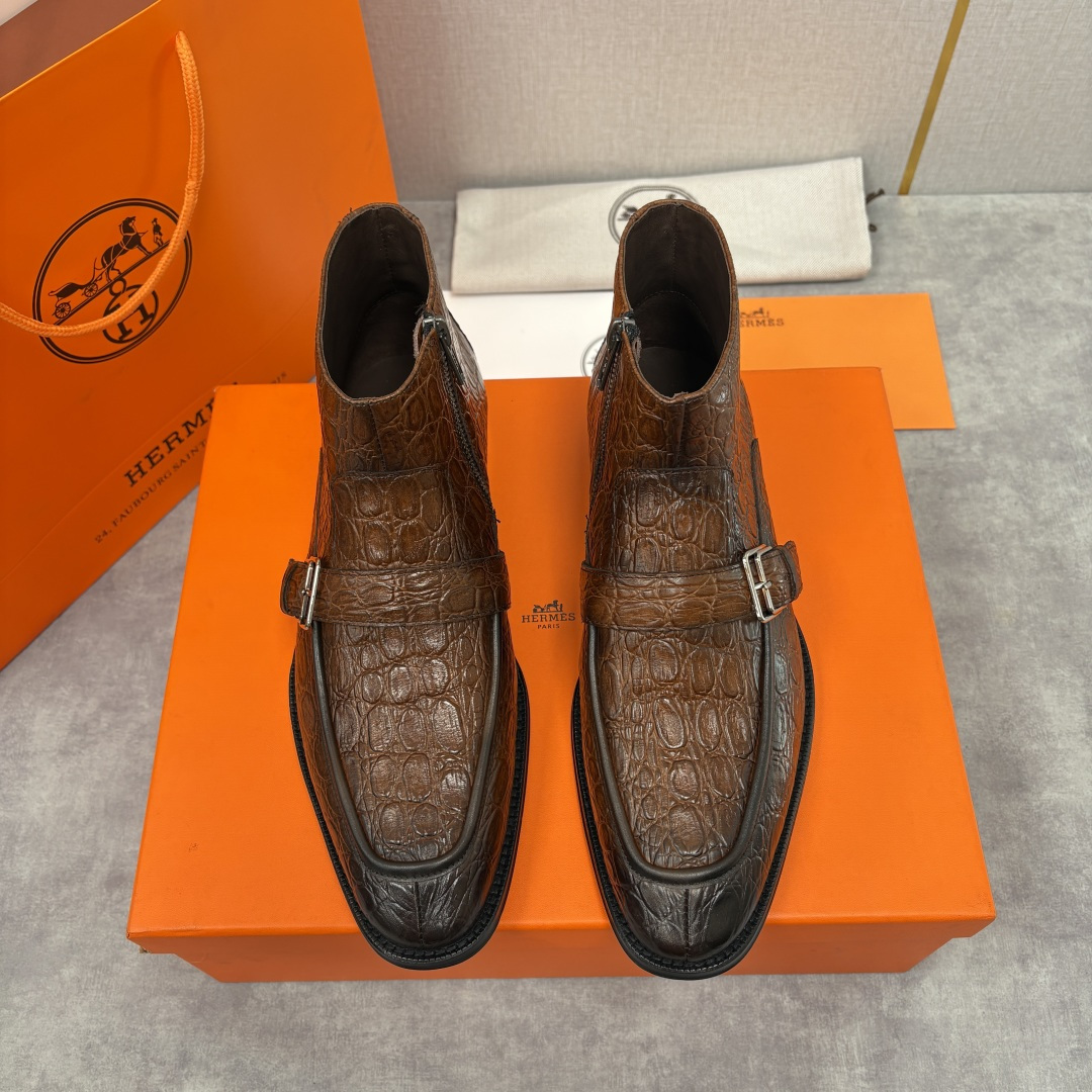 💋💍H家新品 爱马-仕 Hermè*s 鳄鱼纹男士短靴皮靴 奢华匠艺与绅士格调的巅峰融合 精选进口鳄鱼纹