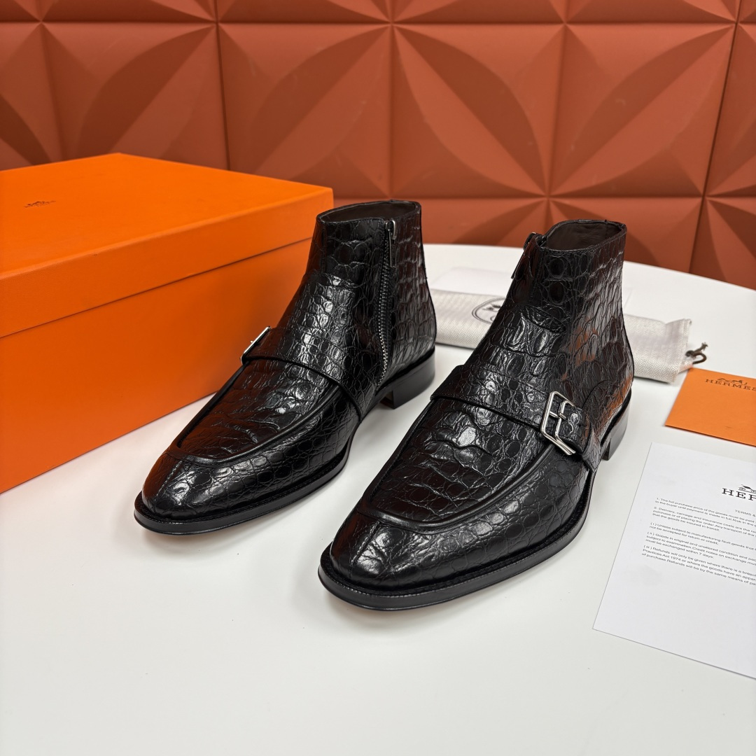 💋💍H家新品 爱马-仕 Hermè*s 鳄鱼纹男士短靴皮靴 奢华匠艺与绅士格调的巅峰融合 精选进口鳄鱼纹