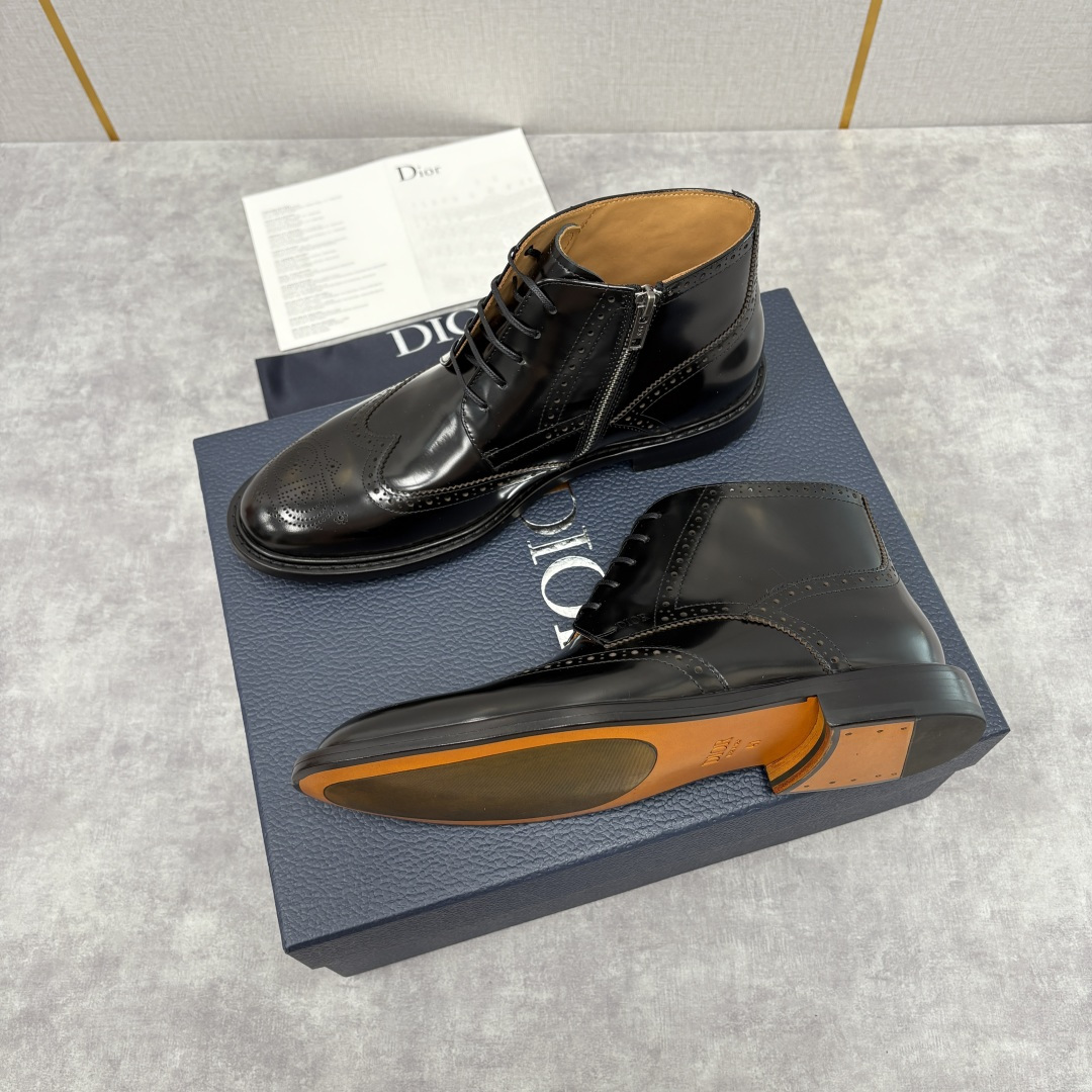 💋💍CD家新品 Dio*r 迪-奥 男士布洛克短靴 中帮皮靴 法式奢华与英伦雅痞的跨界杰作 高定基因邂逅