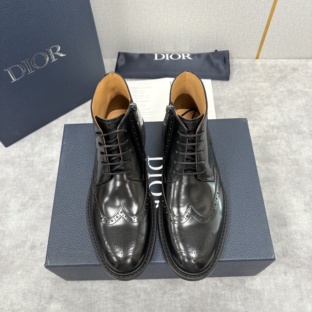 💋💍CD家新品 Dio*r 迪-奥 男士布洛克短靴 中帮皮靴 法式奢华与英伦雅痞的跨界杰作 高定基因邂逅