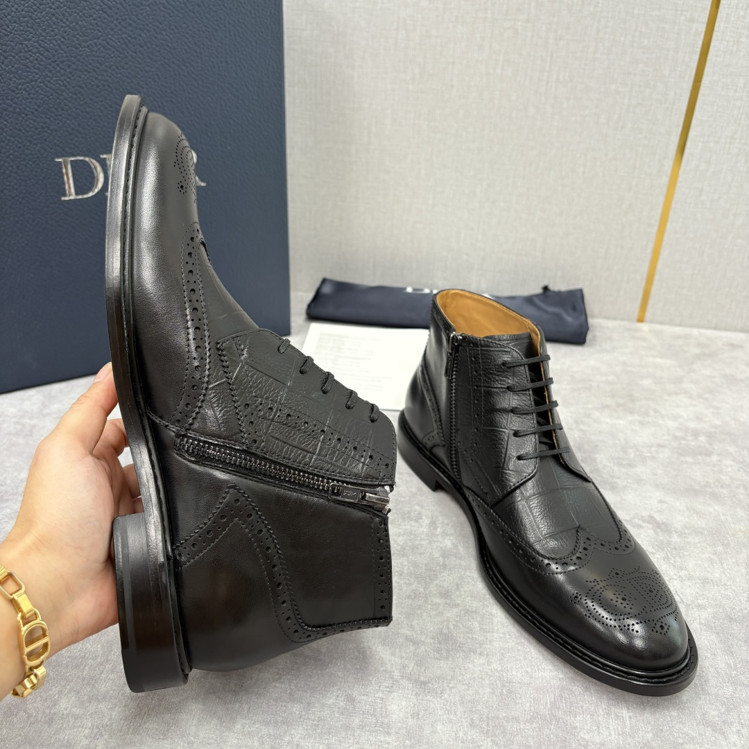 💋💍CD家新品 Dio*r 迪-奥 男士布洛克短靴 中帮皮靴 法式奢华与英伦雅痞的跨界杰作 高定基因邂逅