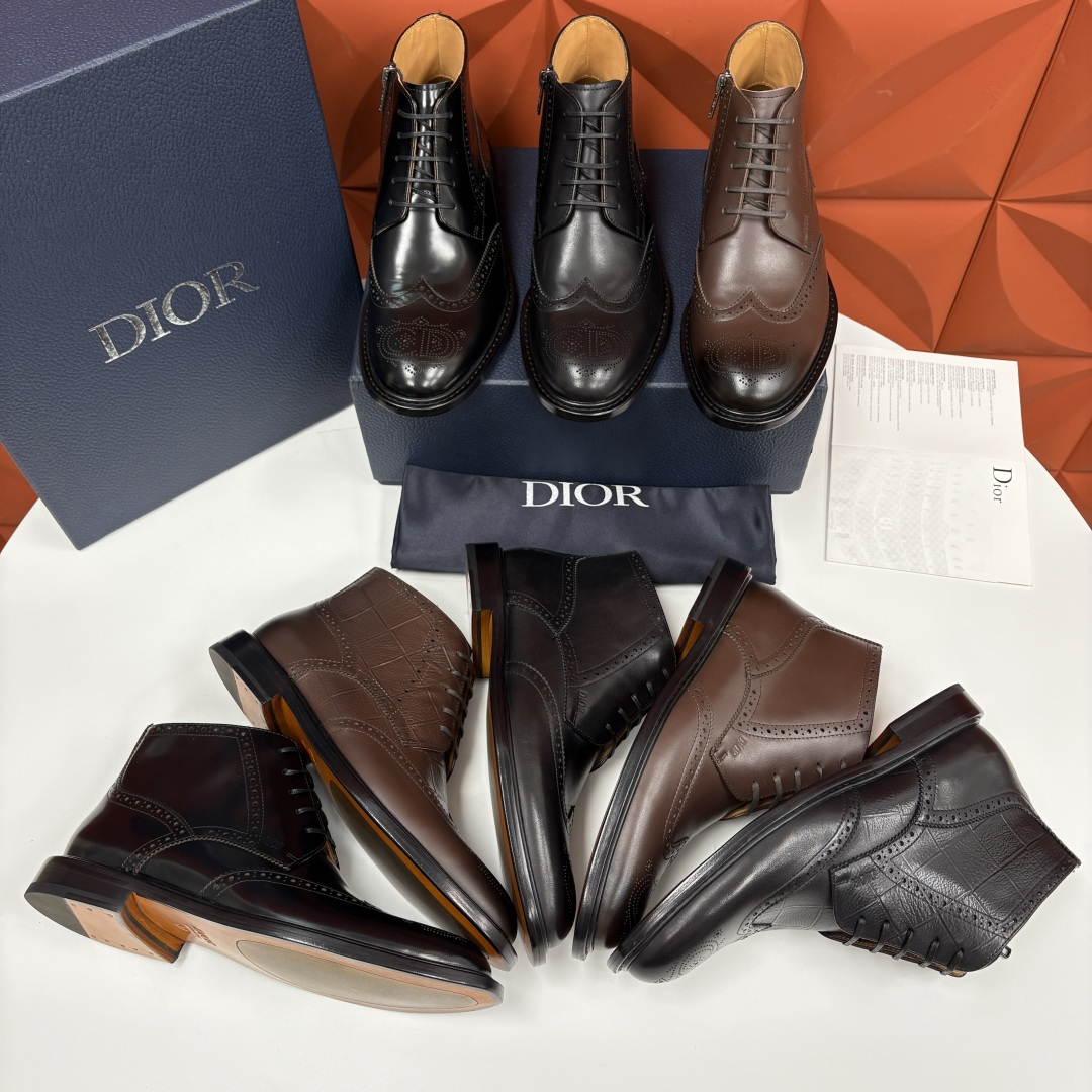 💋💍CD家新品 Dio*r 迪-奥 男士布洛克短靴 中帮皮靴 法式奢华与英伦雅痞的跨界杰作 高定基因邂逅