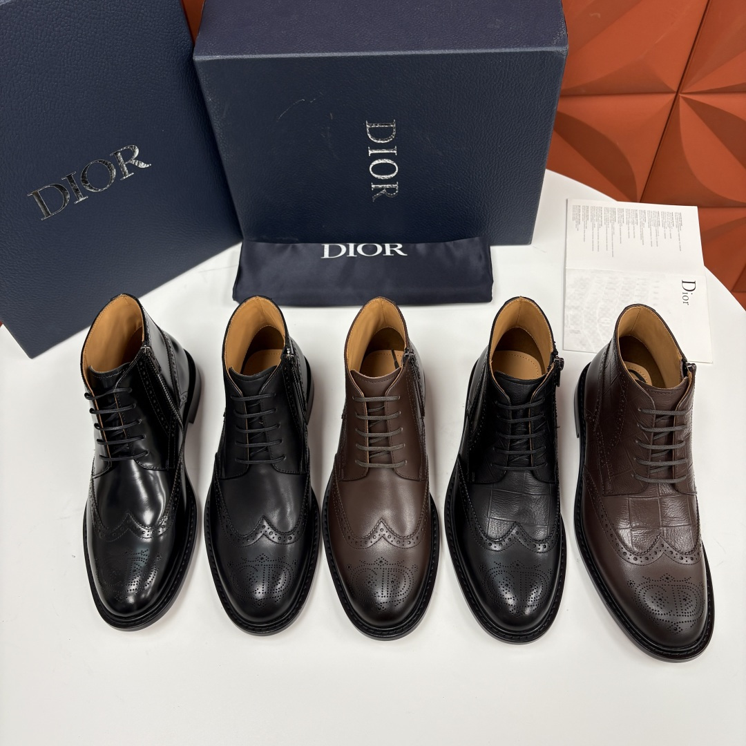 NO:556572,Collection picture CD home new product Dior Dior men's brogue short boots mid-top leather boots, dior, dior, boots19860909集合图 CD家新品 Dior 迪-奥 男士布洛克短靴 中帮皮靴,,dior,dior,boots,Men's shoes