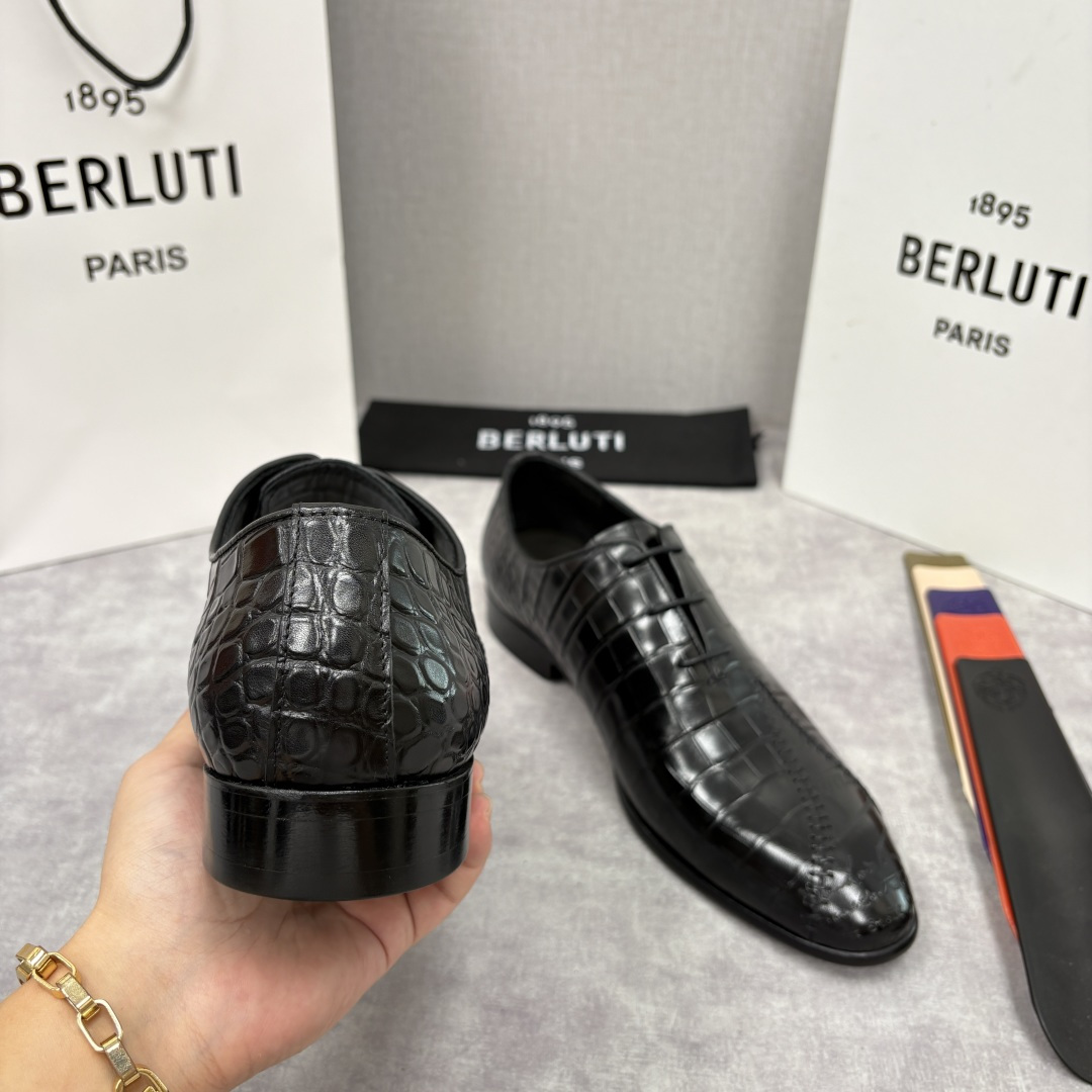 💋💍Berlut* 布鲁提 新款男士手工擦色正装皮鞋上新🆕 奢华与匠心的完美融合。甄选优质进口鳄鱼🐊压纹
