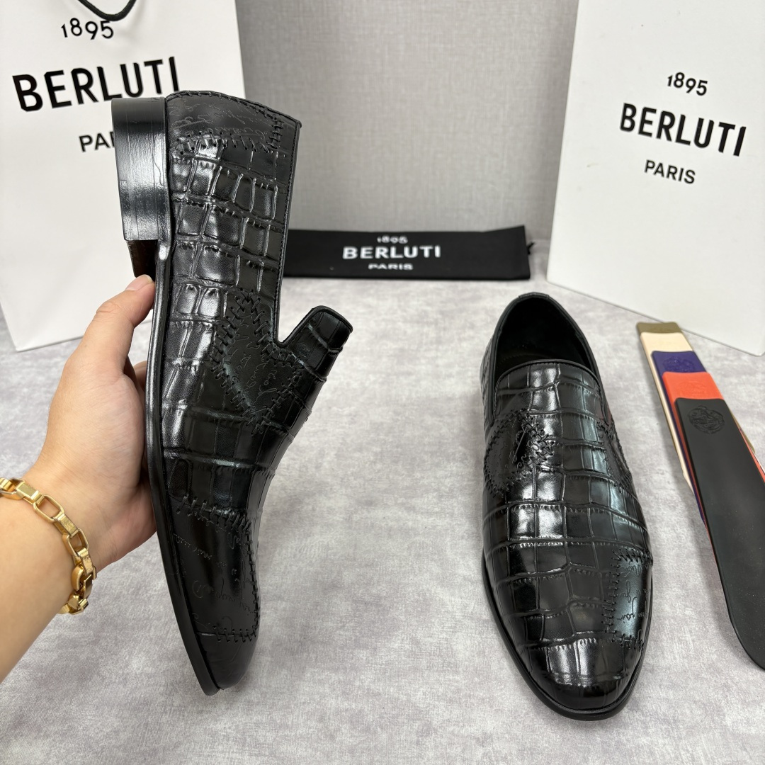 💋💍Berlut* 布鲁提 新款男士手工擦色鳄鱼纹乐福鞋正装皮鞋上新🆕 奢华与匠心的完美融合。甄选优质进