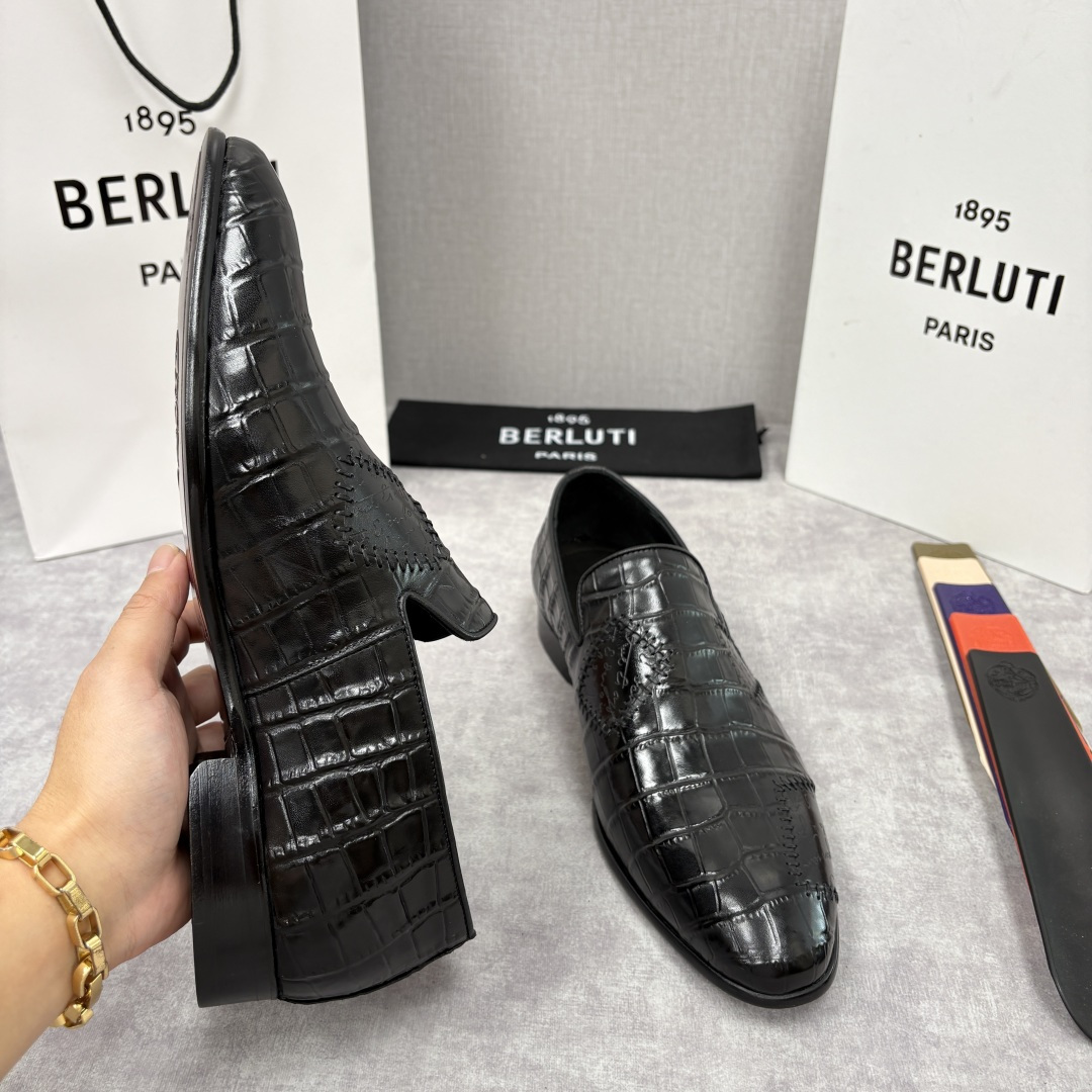 💋💍Berlut* 布鲁提 新款男士手工擦色鳄鱼纹乐福鞋正装皮鞋上新🆕 奢华与匠心的完美融合。甄选优质进