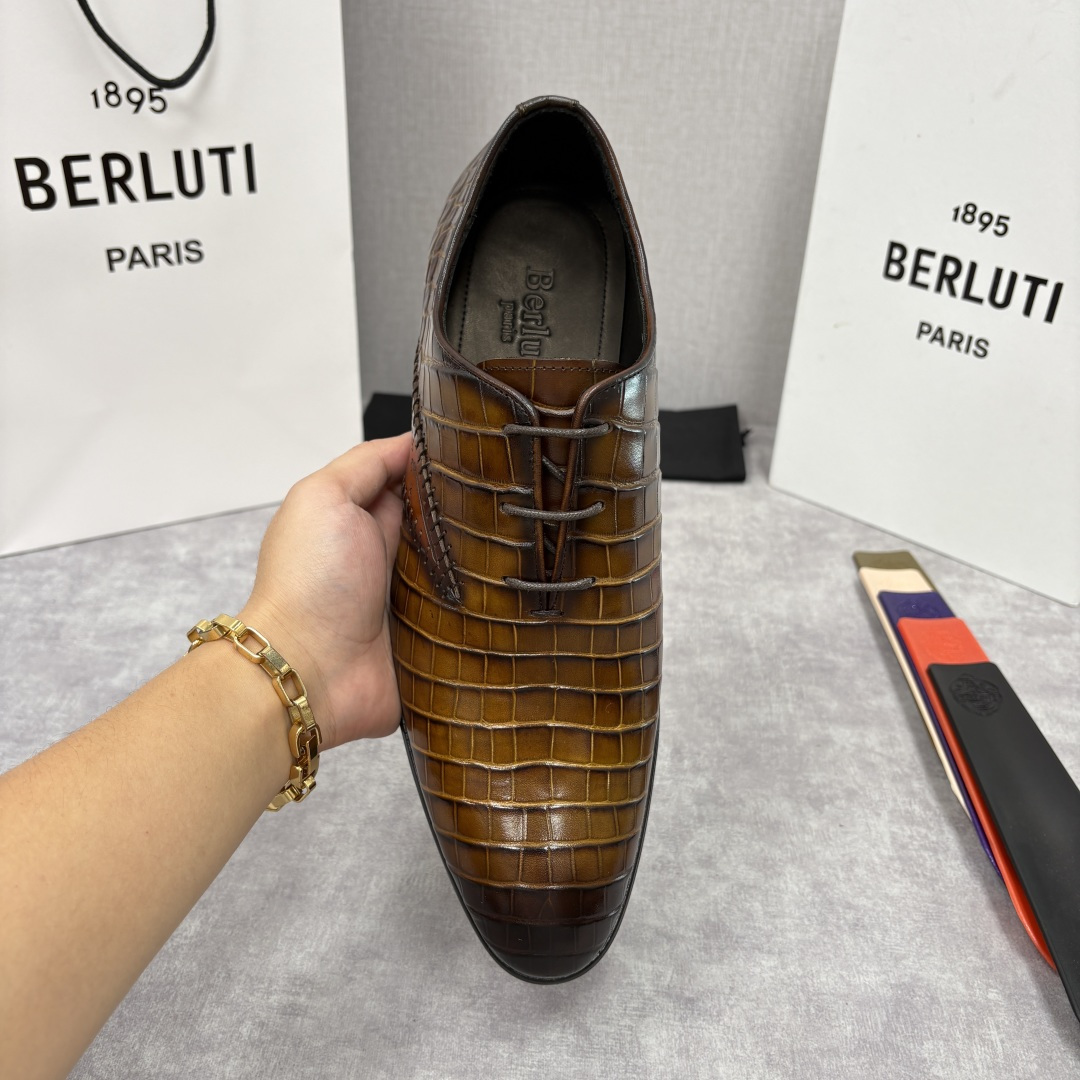 💋💍Berlut* 布鲁提 新款男士手工擦色正装皮鞋上新🆕 奢华与匠心的完美融合。甄选优质进口鳄鱼🐊压纹