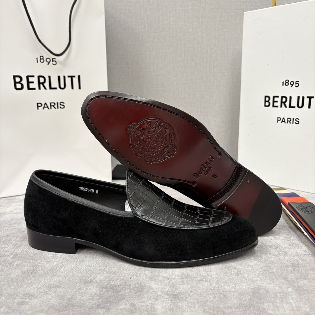 💋💍Berlut* 布鲁提 新款男士乐福鞋皮鞋 鞋面采用细腻反绒皮与仿鳄鱼纹压花牛皮拼接，反绒皮的柔软细