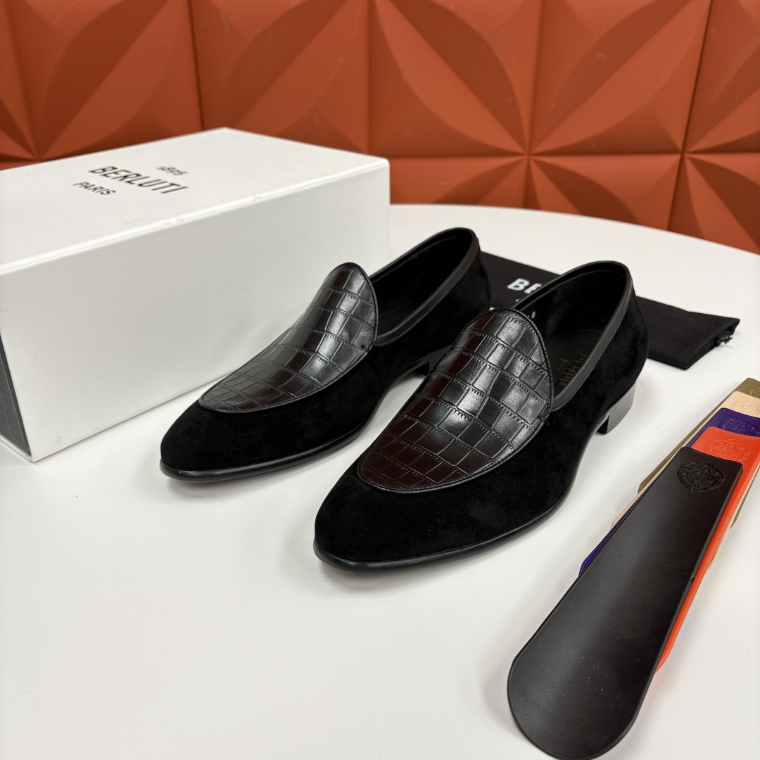 💋💍Berlut* 布鲁提 新款男士乐福鞋皮鞋 鞋面采用细腻反绒皮与仿鳄鱼纹压花牛皮拼接，反绒皮的柔软细