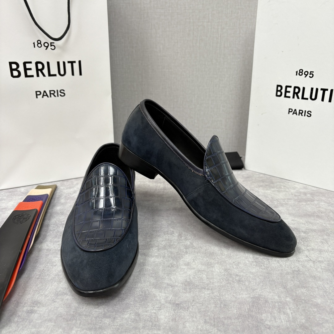 💋💍Berlut* 布鲁提 新款男士乐福鞋皮鞋 鞋面采用细腻反绒皮与仿鳄鱼纹压花牛皮拼接，反绒皮的柔软细