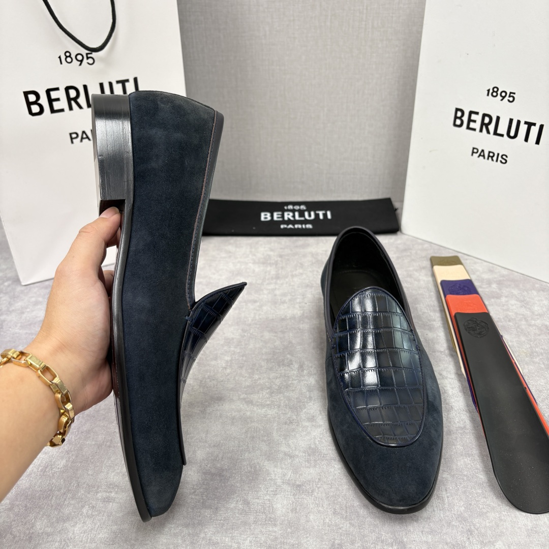 💋💍Berlut* 布鲁提 新款男士乐福鞋皮鞋 鞋面采用细腻反绒皮与仿鳄鱼纹压花牛皮拼接，反绒皮的柔软细