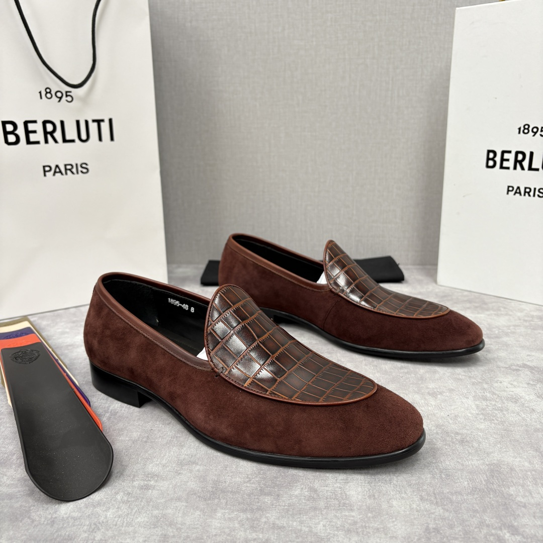 💋💍Berlut* 布鲁提 新款男士乐福鞋皮鞋 鞋面采用细腻反绒皮与仿鳄鱼纹压花牛皮拼接，反绒皮的柔软细