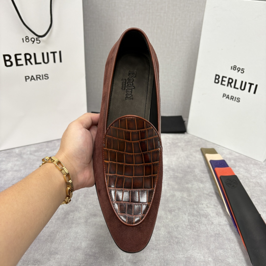 💋💍Berlut* 布鲁提 新款男士乐福鞋皮鞋 鞋面采用细腻反绒皮与仿鳄鱼纹压花牛皮拼接，反绒皮的柔软细
