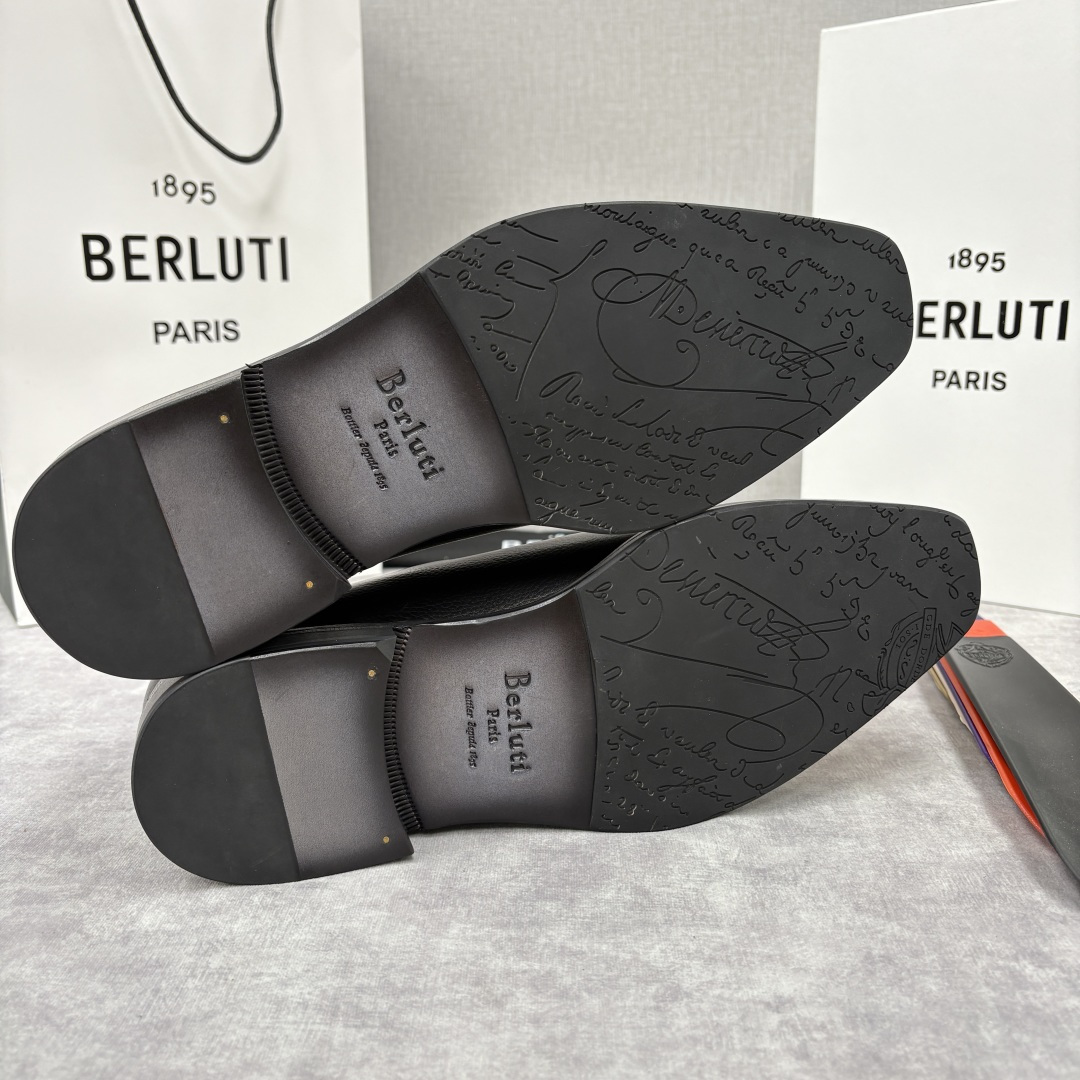 💋💍Berlut* 布鲁提 新款男士手工擦色正装鞋皮鞋上新🆕 Berlut* 对皮革的执念近乎苛刻，精选
