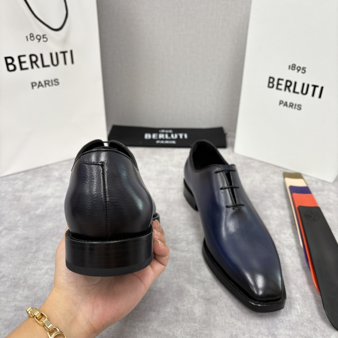 💋💍Berlut* 布鲁提 新款男士手工擦色正装鞋皮鞋上新🆕 Berlut* 对皮革的执念近乎苛刻，精选